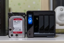 海康存储NAS R1四盘位家庭私有网盘开箱拆解及刷入iStoreOS+DSM体验